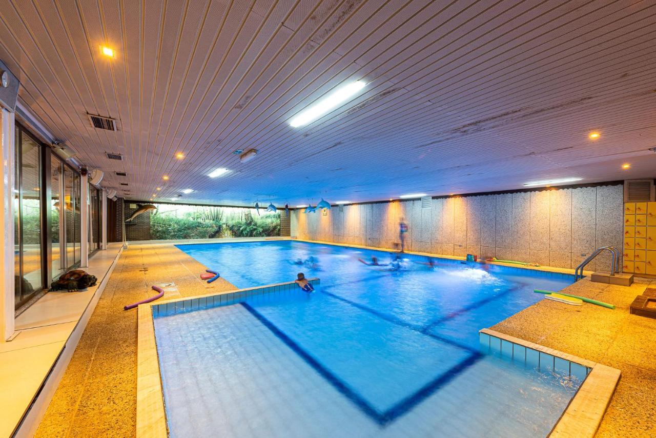 Vakantiepark Wilhelm Tell Superieur Chalet Opglabbeek Екстериор снимка